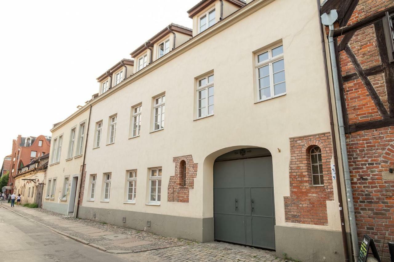 Moon River Apartments Gdansk Old Town Exterior photo